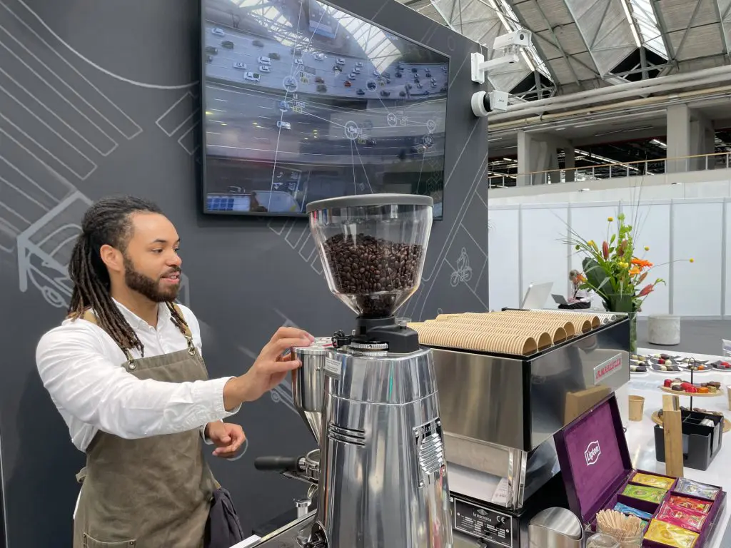 Barista aan het werk